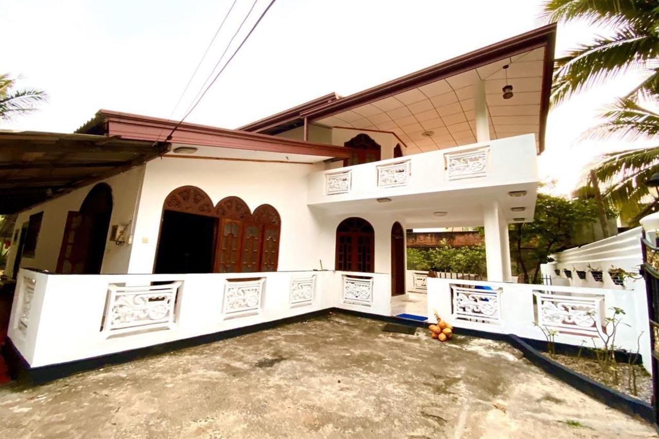 Moragalla Dilu Villa Beruwala Exterior foto